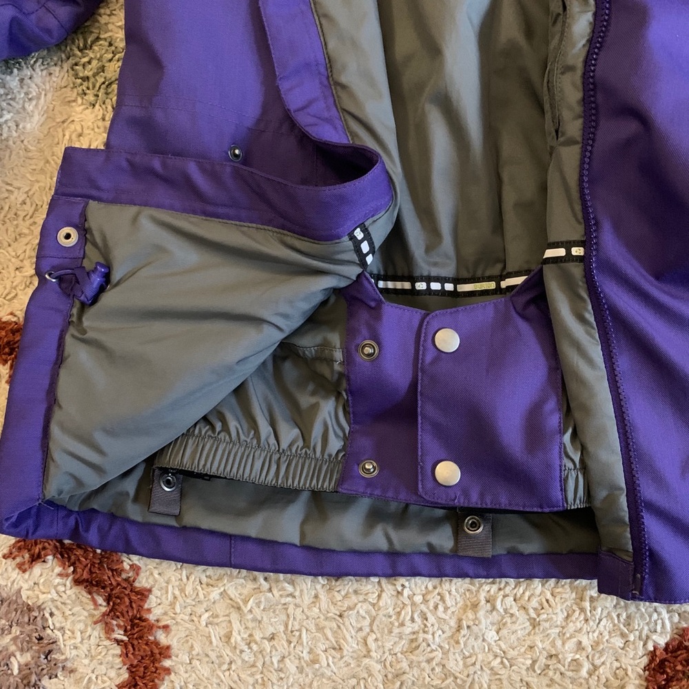 Snowboard Jacket - Picture 5 of 10